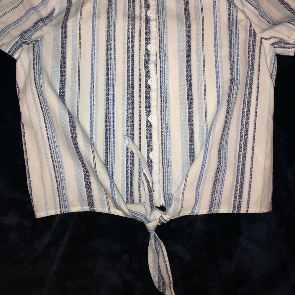 Paper Crane Button Up - Picture 2 of 4